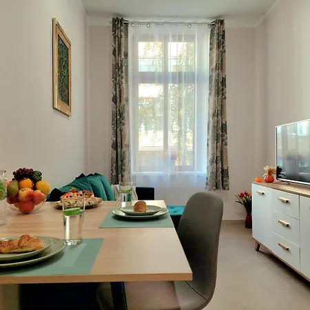 Apartmán Tropikalny W Samym Centrum, Z Parkingiem, 400m Do Pkp I Bus